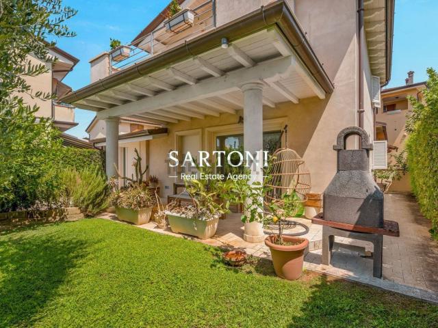 Case e ville in vendita di 124 m² in Via del Paduletto, 55