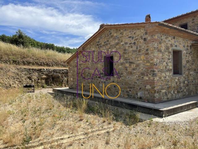 Case e ville in vendita di 124 m² in Via di Val D&apos Ambra