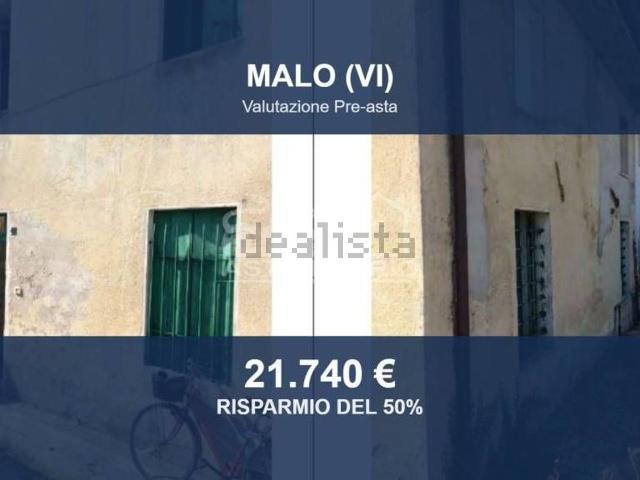 Case e ville in vendita di 124 m² in Via Leonardo da Vinci, 2