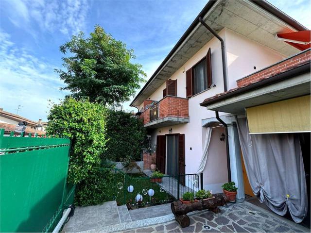 Case e ville in vendita di 125 m²