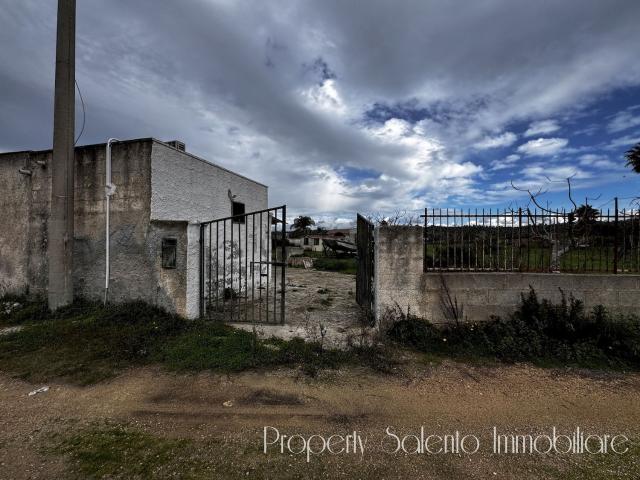 Case e ville in vendita di 125 m² in Via 9 Fontane