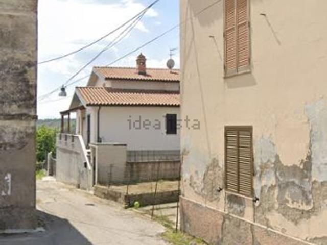 Case e ville in vendita di 125 m² in Via Ciccospreca