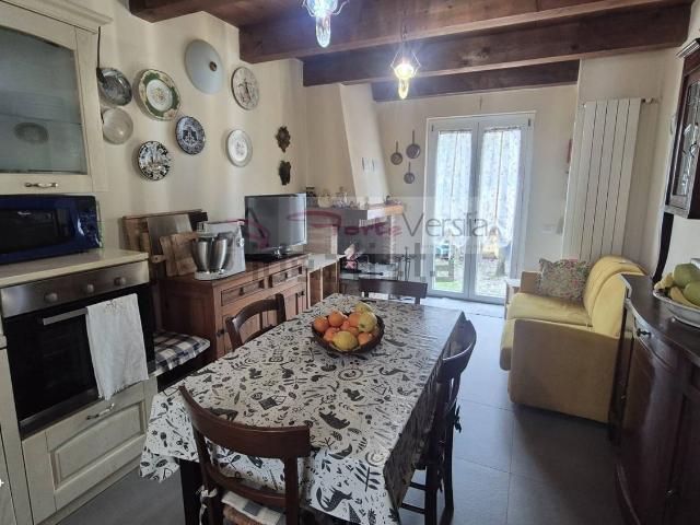 Case e ville in vendita di 125 m² in Via Bregoscia