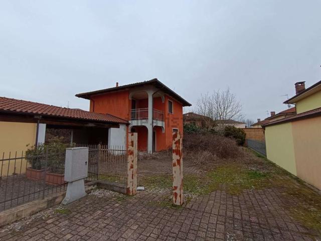 Case e ville in vendita di 125 m² in Via Giovanni Falcone, 26