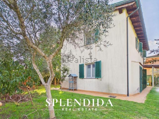 Case e ville in vendita di 125 m² in Via delle Prade