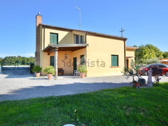 Case e ville in vendita di 125 m² in Via Ernesto D&apos Andrea