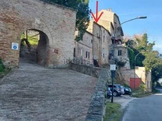 Case e ville in vendita di 125 m² in Via Fonti Giannino, 31