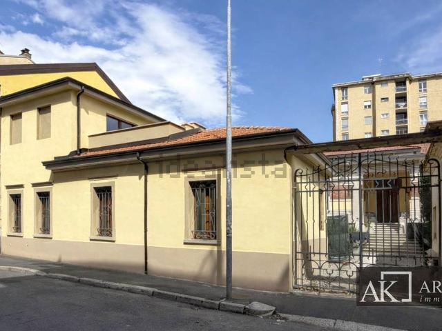 Case e ville in vendita di 125 m² in Via Francesco Sesalli, 9