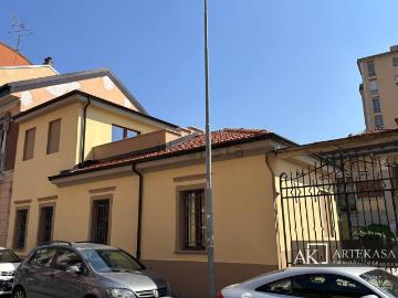 Case e ville in vendita di 125 m² in Via Francesco Sesalli, 9