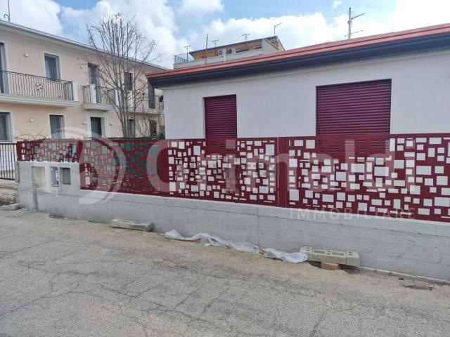 Case e ville in vendita di 125 m² in Via Jacopo Cavacio