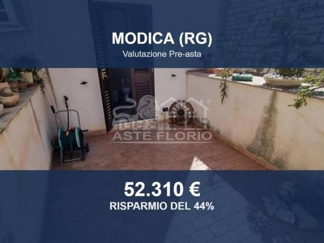 Case e ville in vendita di 125 m² in Vico Natoli, 12