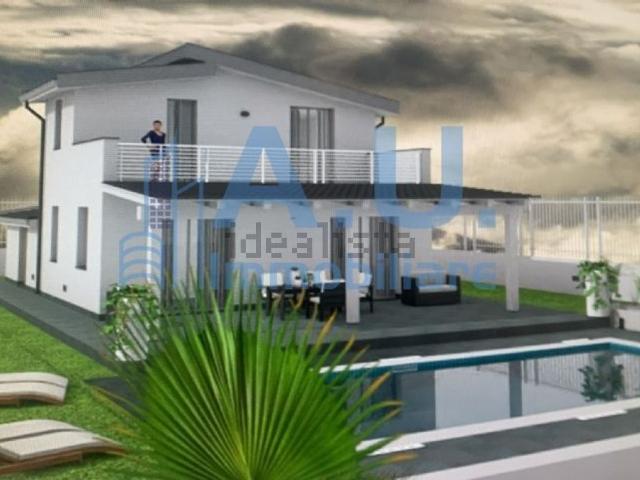 Case e ville in vendita di 145 m² in Strada Piano Madonna