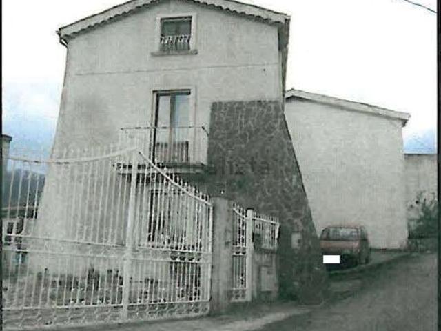 Case e ville in vendita di 126 m² in Via Pantusa