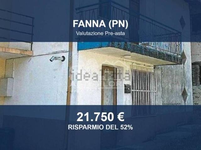 Case e ville in vendita di 126 m² in Via Vedovati, 11