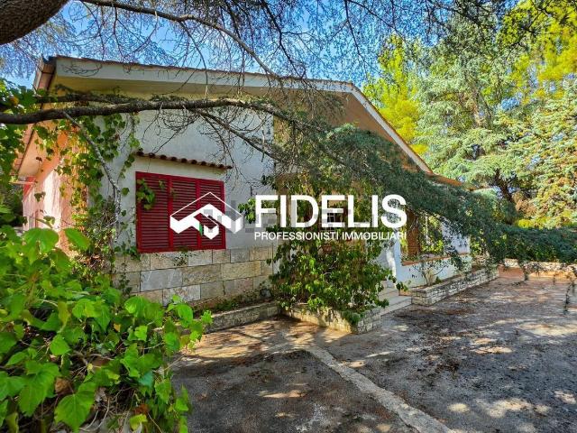 Case e ville in vendita di 126 m² in Contrada Troianelli