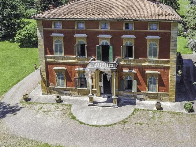 Case e ville in vendita di 1270 m² in Via Porrettana, 148
