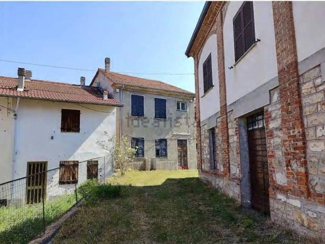 Case e ville in vendita di 127 m² in Via Gianassi, 4