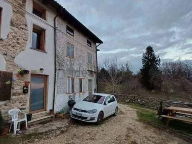 Case e ville in vendita di 127 m² in Località Bernardi, 4