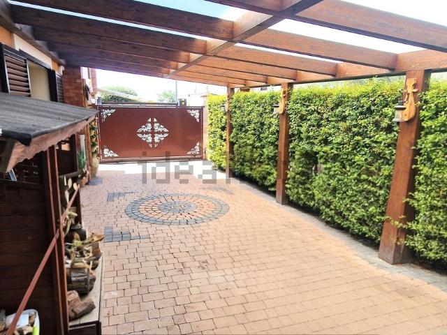 Case e ville in vendita di 128 m²
