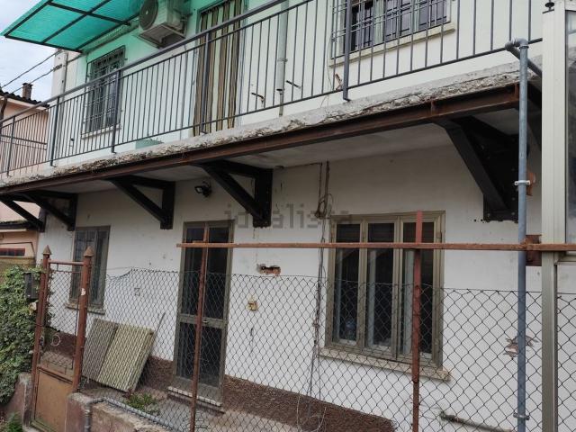 Case e ville in vendita di 128 m² in Via Giosuè Carducci, 20