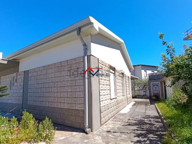 Case e ville in vendita di 128 m² in Via del Mare