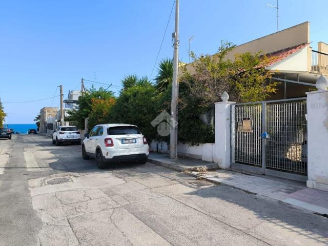 Case e ville in vendita di 128 m² in Via Pitagora, 18