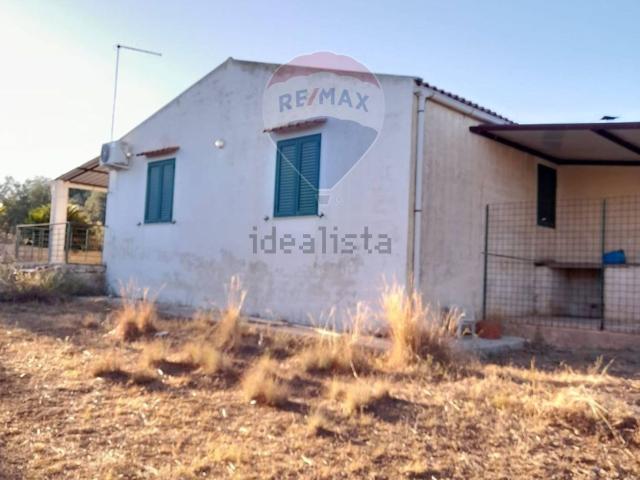 Case e ville in vendita di 128 m² in Contrada Scala Bagni