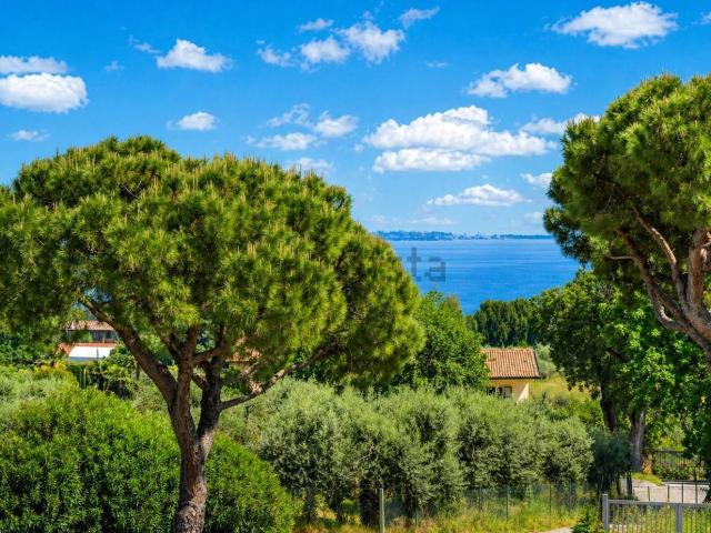 Case e ville in vendita di 180 m²