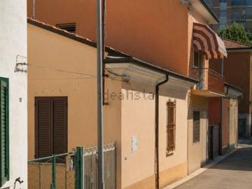Case e ville in vendita di 129 m² in Via Natisone, 13