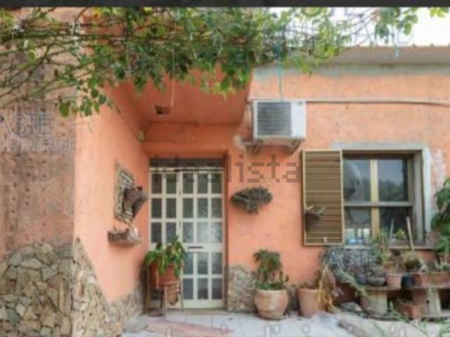 Case e ville in vendita di 129 m² in Via San Martino