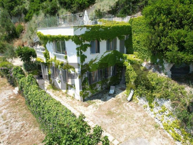 Case e ville in vendita di 129 m² in Contrada Scialara