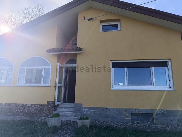Case e ville in vendita di 129 m² in Salita Giampaolo Ubaldini, 37
