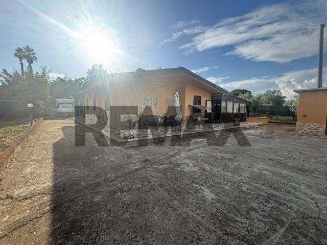 Case e ville in vendita di 129 m² in Strada Provinciale 34