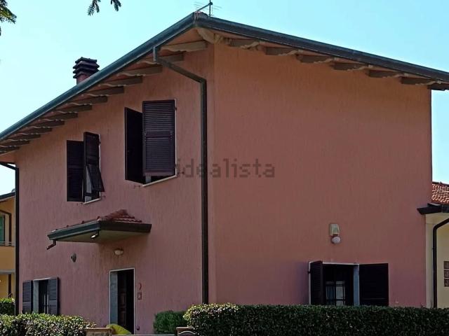 Case e ville in vendita di 130 m²