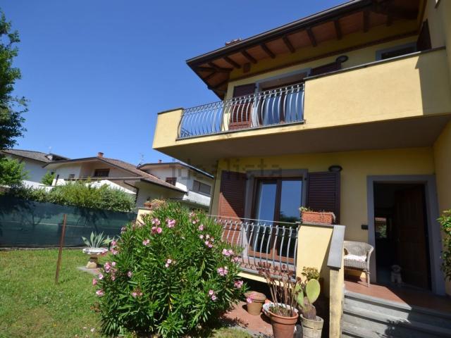 Case e ville in vendita di 130 m²