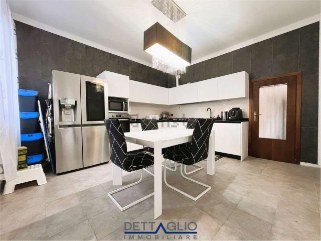 Case e ville in vendita di 130 m²