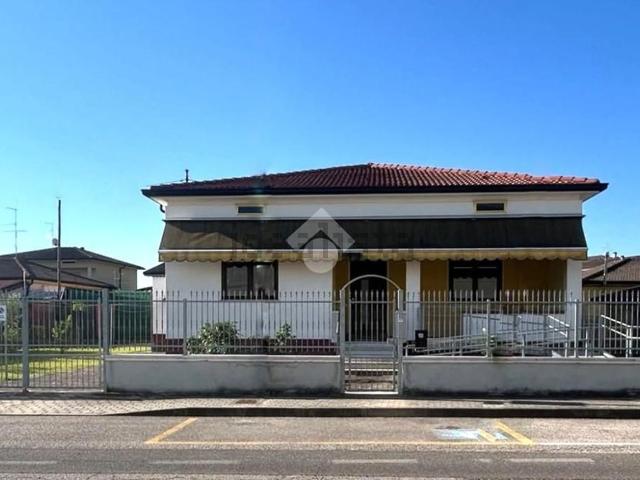Case e ville in vendita di 130 m²