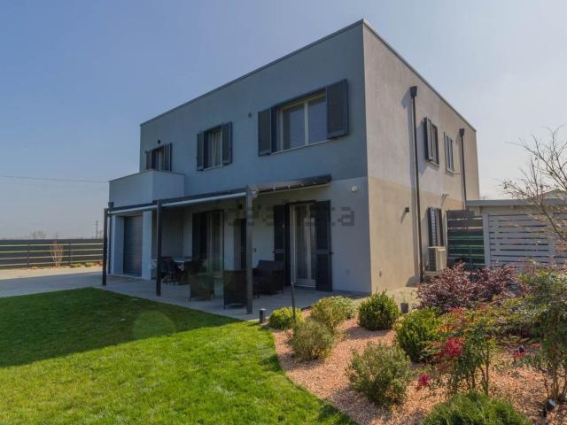 Case e ville in vendita di 130 m²