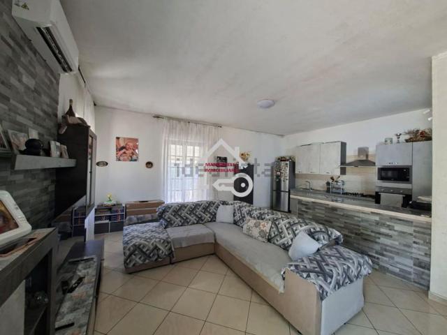 Case e ville in vendita di 130 m² in Via Cannamela