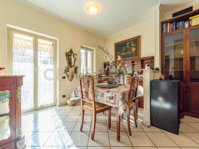 Case e ville in vendita di 130 m² in Via Aci Sant&apos Antonio, 21