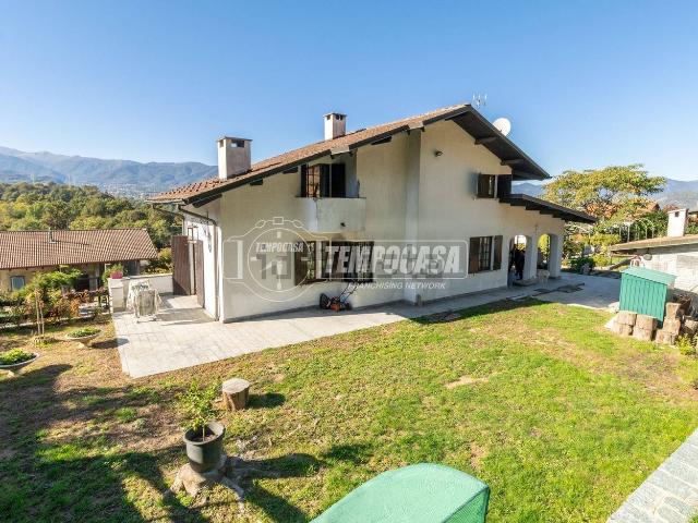 Case e ville in vendita di 130 m² in Via Adige
