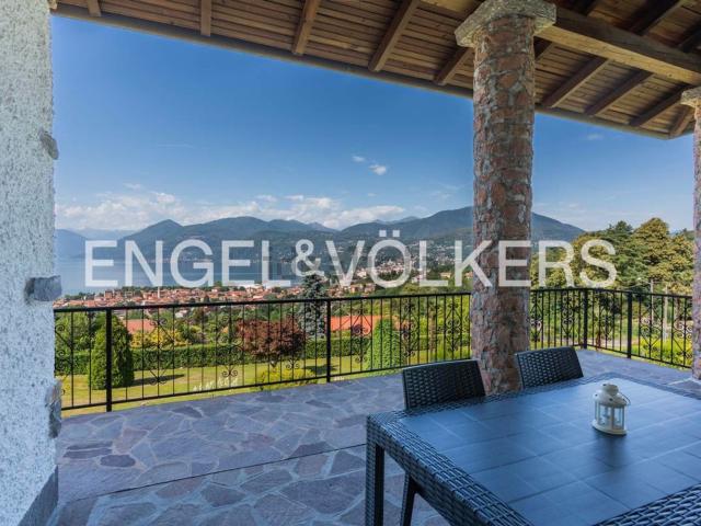Case e ville in vendita di 167 m² in Via ai Ronchi, 49