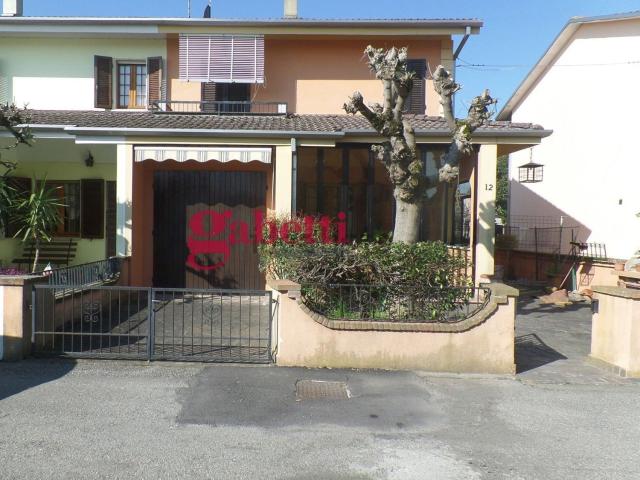Case e ville in vendita di 130 m² in Via Biagio Rossetti, 12