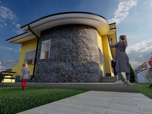 Case e ville in vendita di 130 m² in Via della Pineta, 8