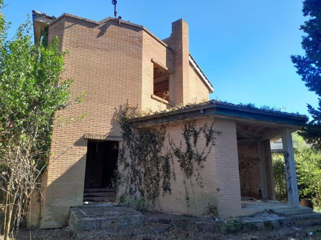 Case e ville in vendita di 130 m² in Via della Prugnoliccia