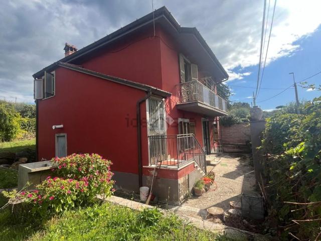 Case e ville in vendita di 130 m² in Via delle Colonnelle, 100