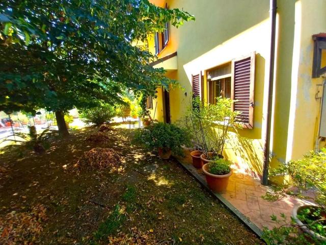 Case e ville in vendita di 130 m² in Via di Castelvecchio