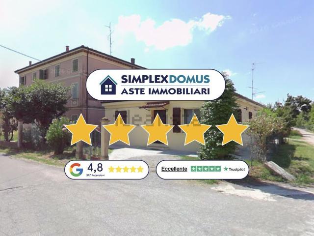 Case e ville in vendita di 130 m² in Via Motta
