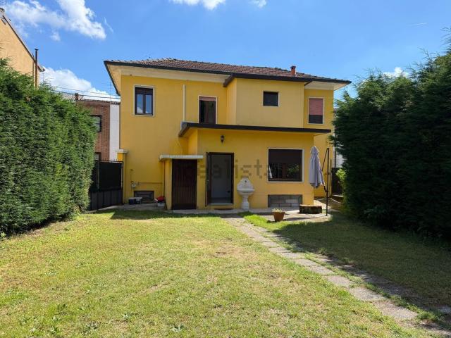 Case e ville in vendita di 130 m² in Via San Giovanni, 50