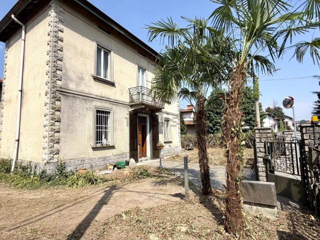 Case e ville in vendita di 130 m² in Via Unione
